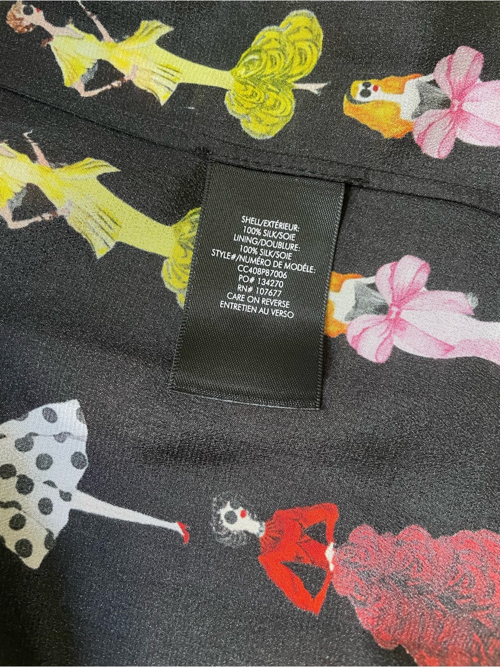 Alice + Olivia Black Button-Down Blouse with Multicolor Fashion-Figure Print - Picture 5 of 5